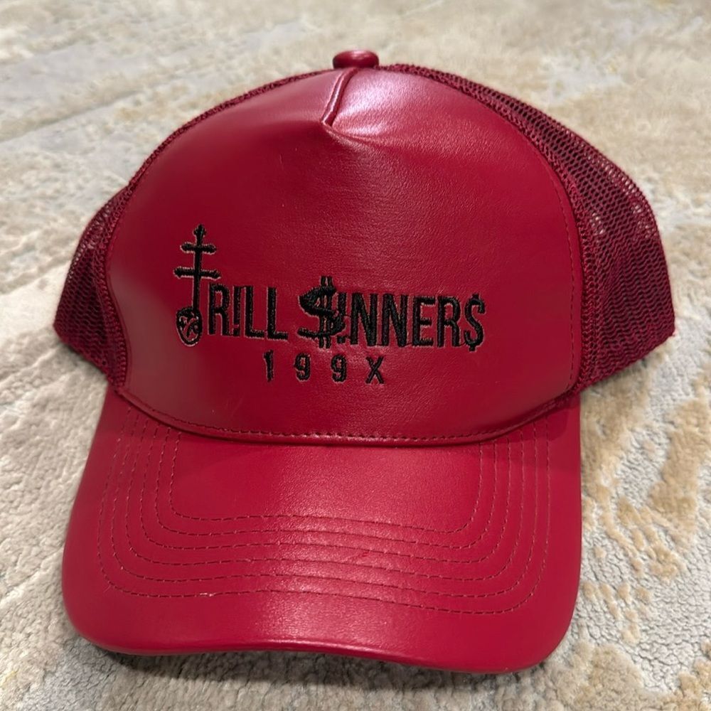 TRILL SINNERS RED MESH TRUCKER HAT IN EUC brand unknown embroidered logo